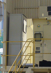 mixingunit.jpg(37714 byte)